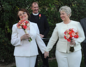 Mayor Annise Parker weds long time partner.
